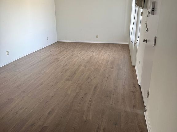 4th image of 8350 Northgate Ave APT 12A