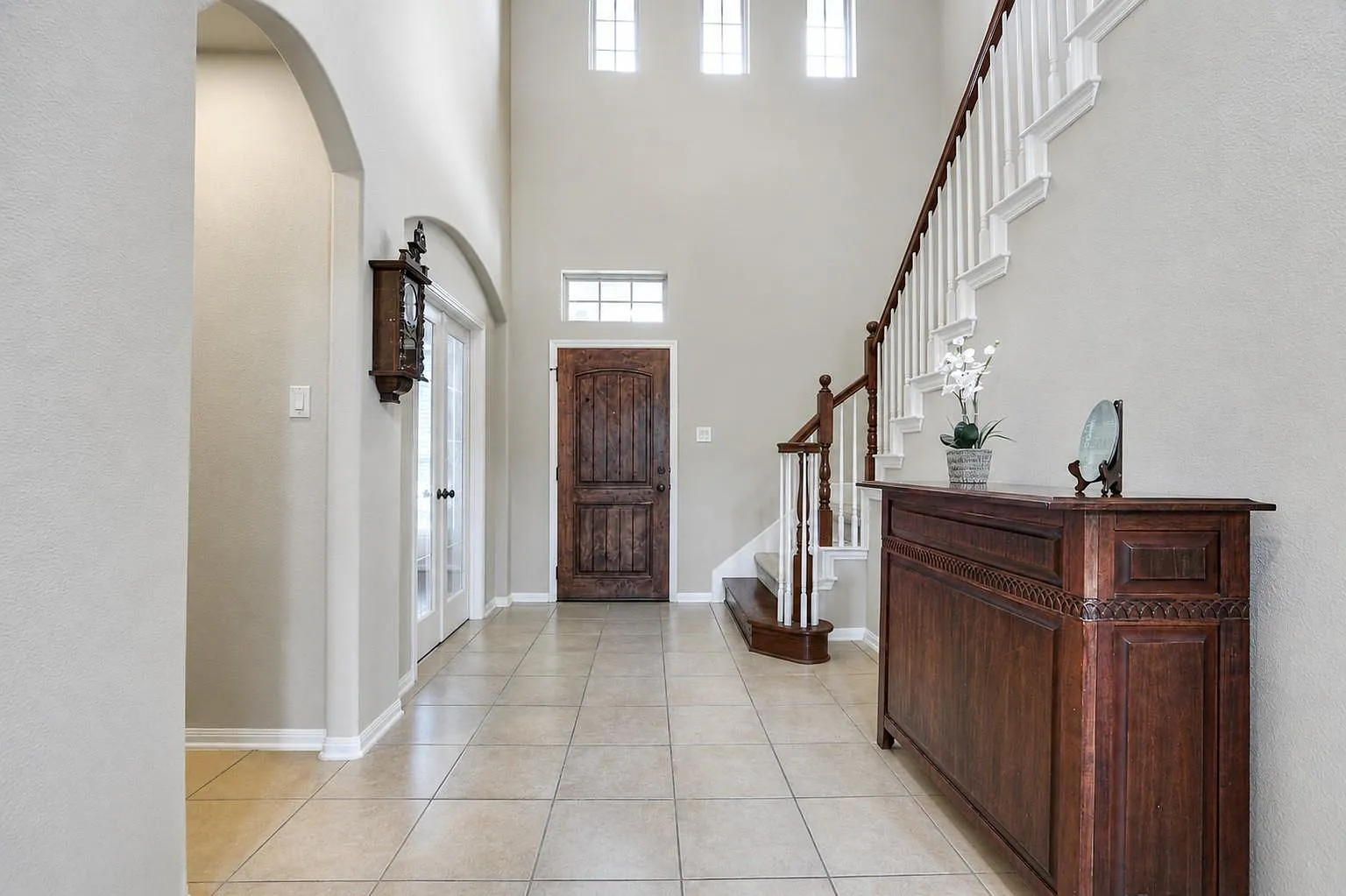 4 bed, 3.5 bath, 3156 sqft, $3,195 — Photo 2