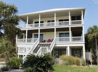 220 Canoe Ln, Port Saint Joe, FL 32456