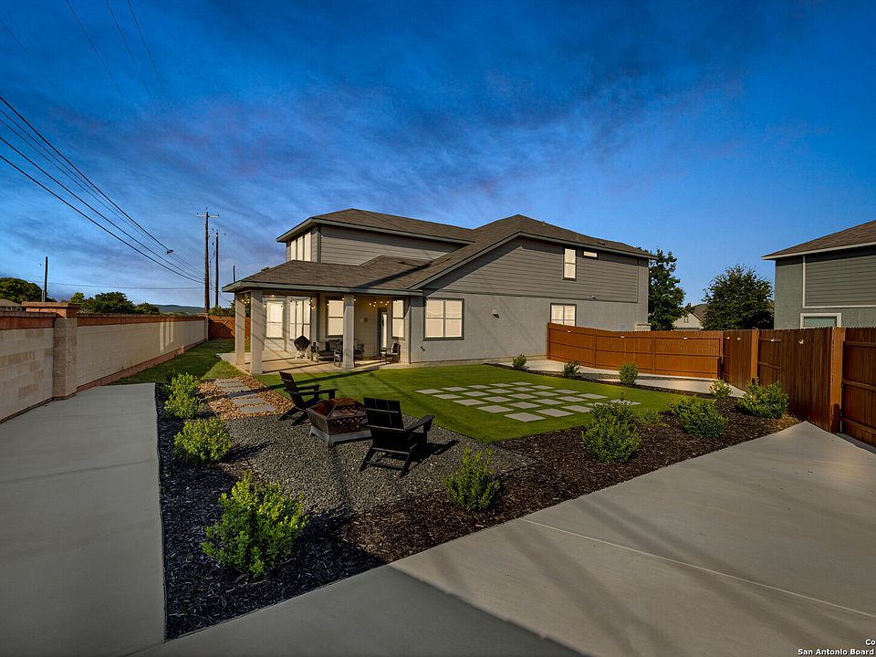 1st image of 8503 Desert Cove