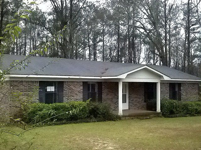 1st image of 215 Langston Dr