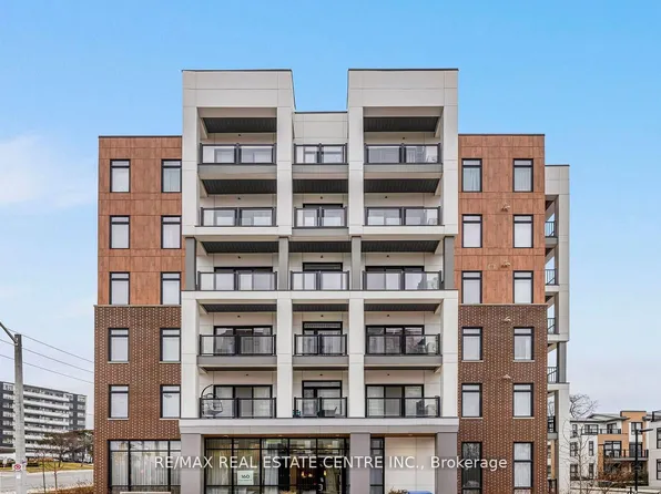 160 Canon Jackson Dr #602, Toronto, ON M6M 2G1