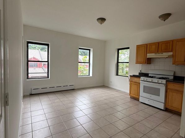 488 Jersey St Floor 2