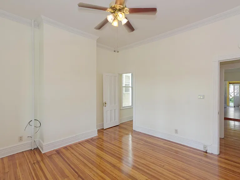 587 Washington Ave #1 — Photo 14