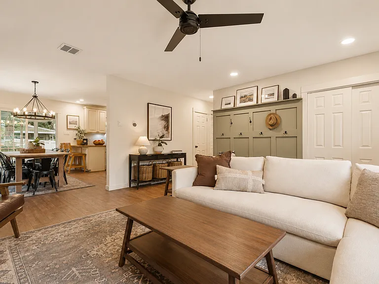 2 Kershaw Ave — Photo 4