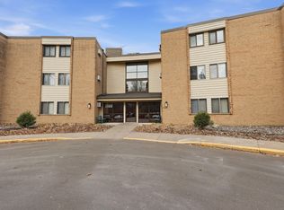 11160 Anderson Lakes Pkwy APT 115, Eden Prairie, MN 55344