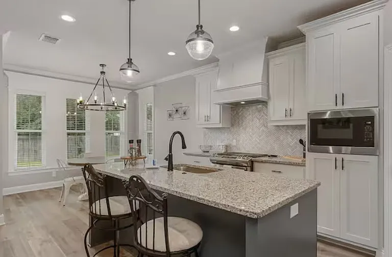 5804 Bluebonnett Dr — Photo 6