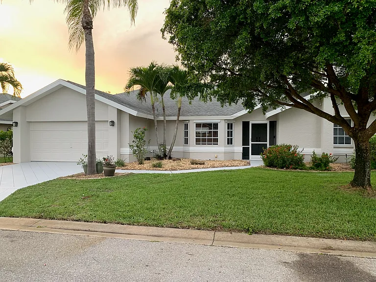 22650 Island Lakes Dr — Photo 1