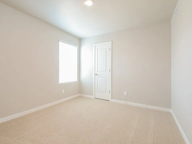 7325 Crystal Ave — Photo 14