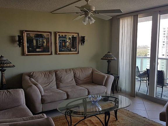 2nd image of 100 Bayview Dr APT 1703