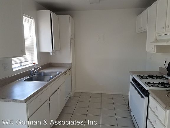 5th image of 2660 E Park Ln APT C