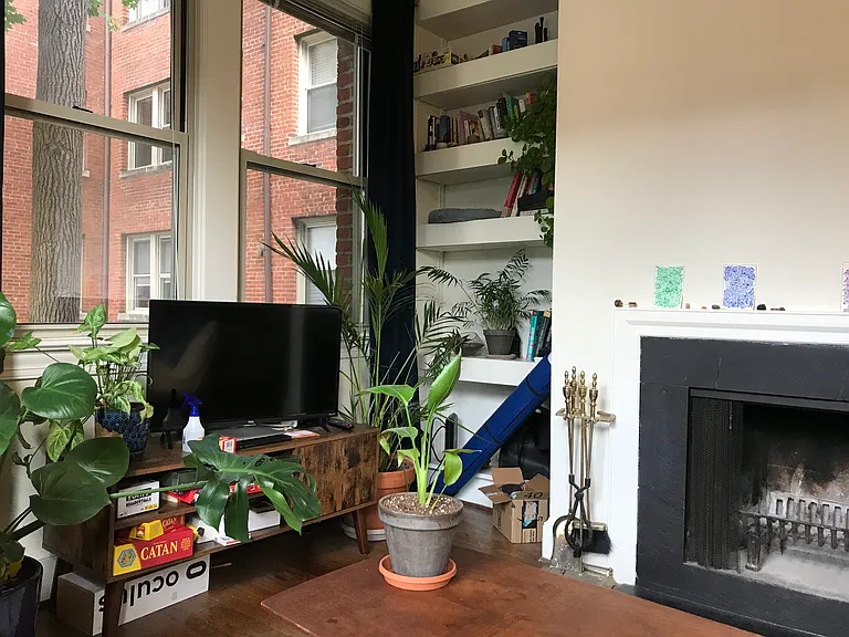 18 9th St NE #208 — Photo 8