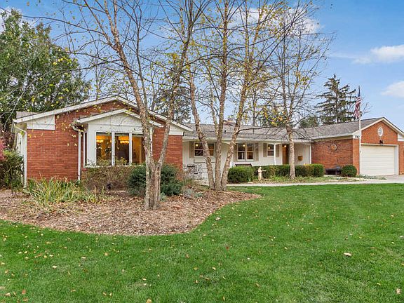 2nd image of 3782 Surrey Hill Pl