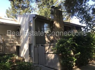 19624 Vineyard Ln, Saratoga, CA 95070