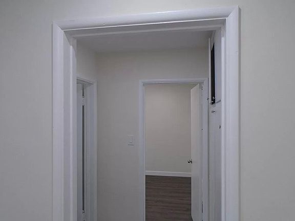 4th image of 5151 1/2 E Carson St #90808