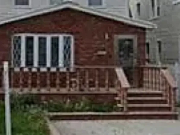 (undisclosed Address), Saint Albans, NY 11412