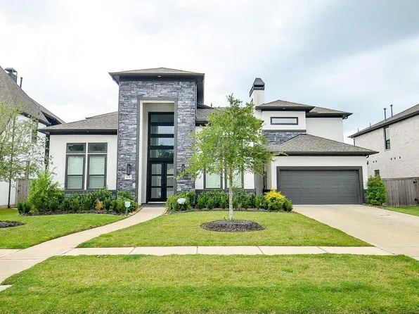 4831 Summer Place Ct, Fulshear, TX 77441