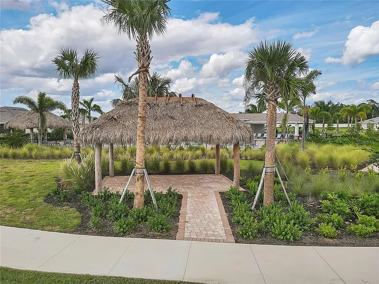 305 Ibiza Loop — Photo 43