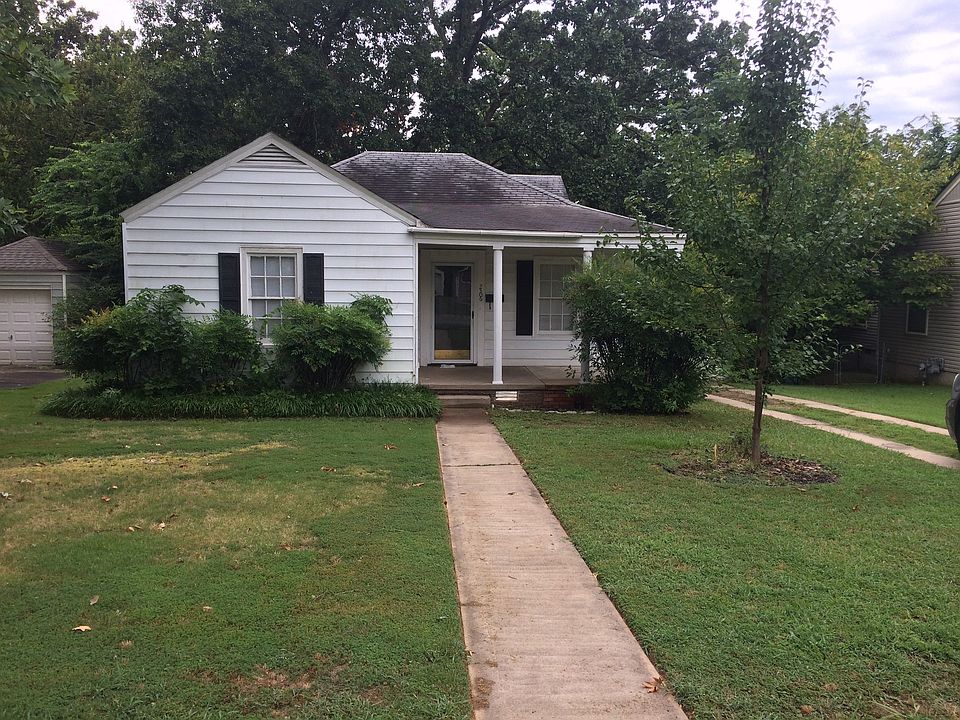 1st image of 2306 N McKinley St