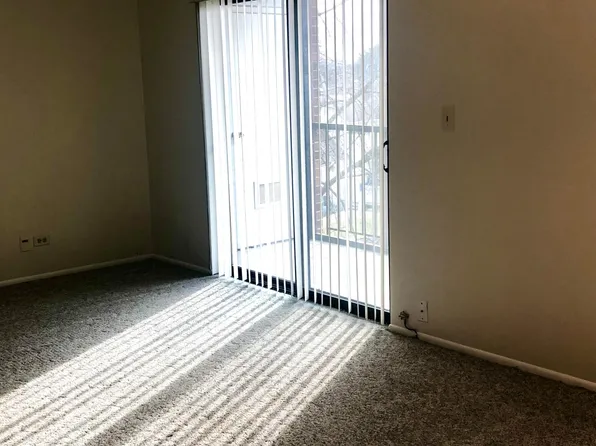 4 S Mason St APT 407, Bensenville, IL 60106