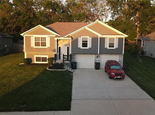 709 Hollis Ave, Belton, MO 64012
