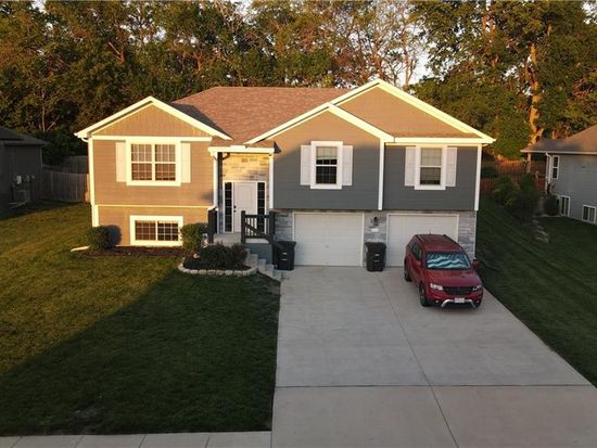 709 Hollis Ave, Belton, MO 64012