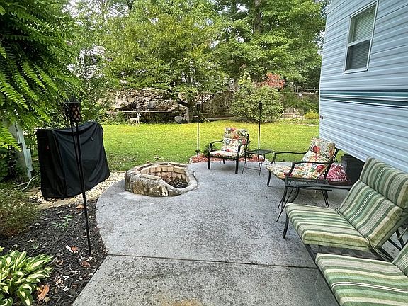 3rd image of 4229 E Parkway Lot 285