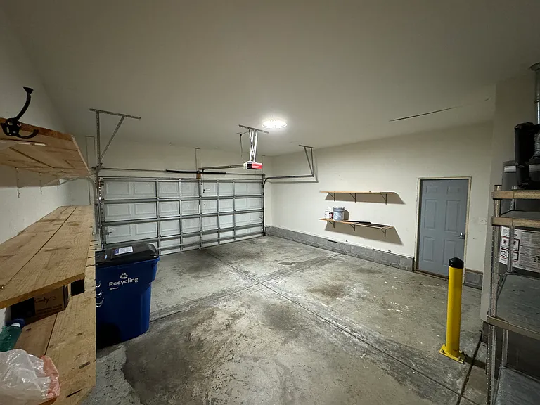 5209 Moss Hill Dr — Photo 22