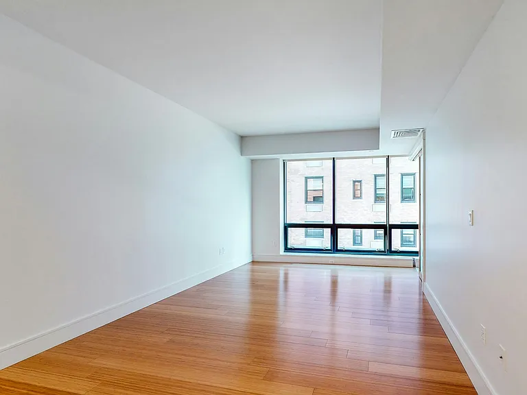 45 Province St #1207 — Photo 2