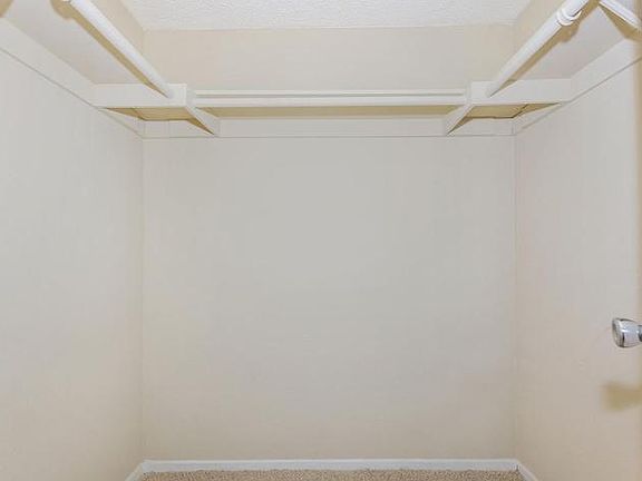 4th image of 18408 Jakes Way #1-204
