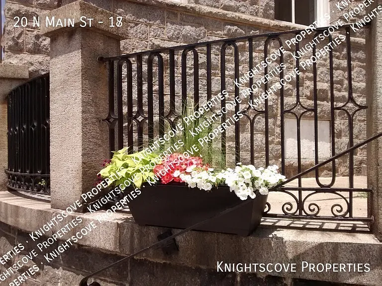 20 N Main St #17 — Photo 11