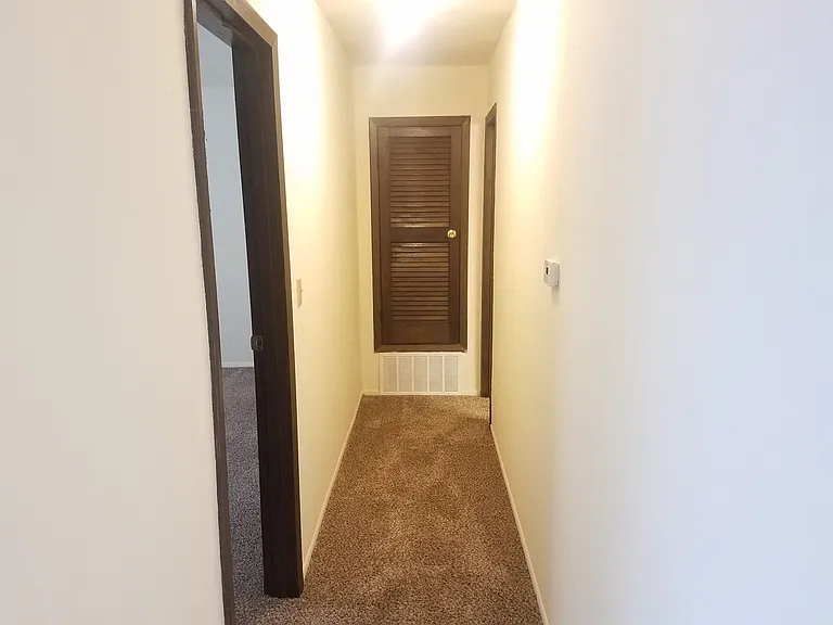 Kimberly Club Apartments — Photo 117