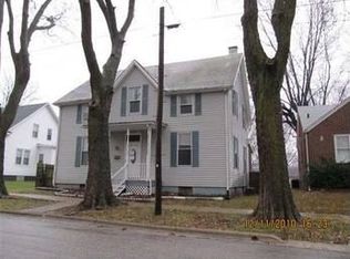 715 Cypress St, Highland, IL