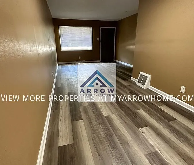 10637 Dunkeld Cir — Photo 8