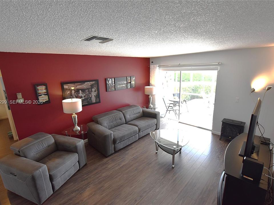 1st image of 2852 Crosley Dr W APT G