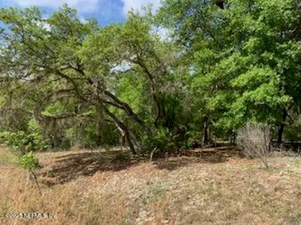 117 CENTRAL Avenue, Interlachen, FL 32148