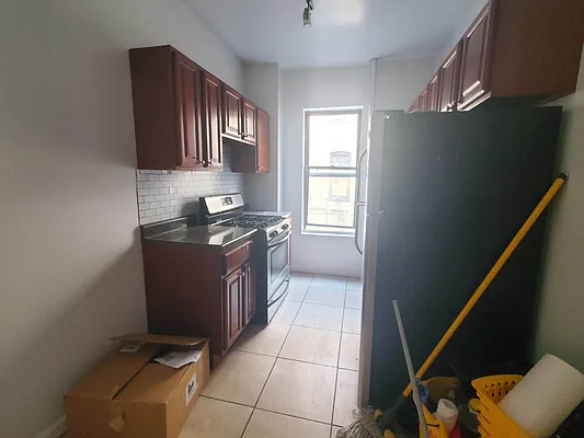 Rented by Lang Realty LLC | media 2