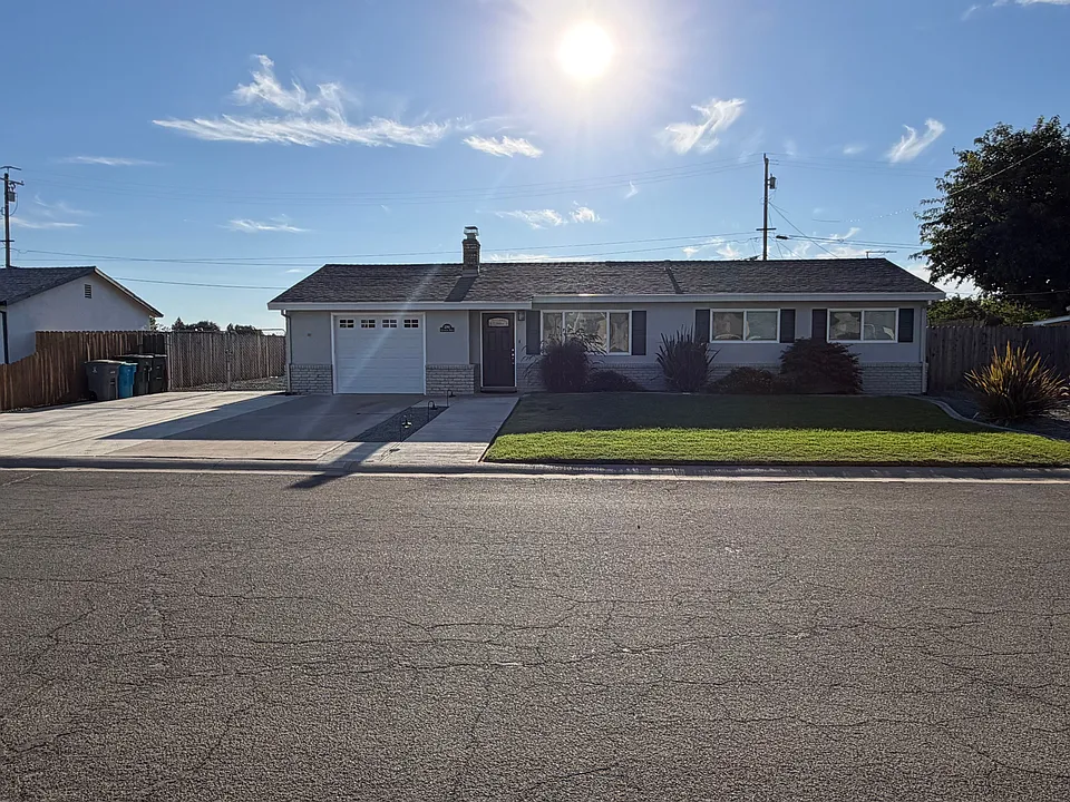 Clearview Dr