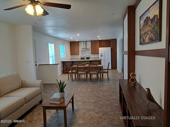 4th image of 1137 Mountain View Dr