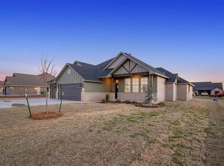 8522 Beth Ln, El Reno, OK 73036
