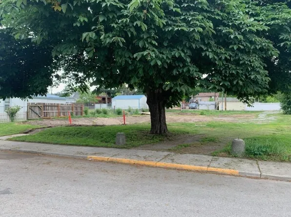 2102 E 4th Ave, Spokane, WA 99202