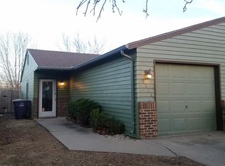 2316 Willow Ln, Manhattan, KS 66502