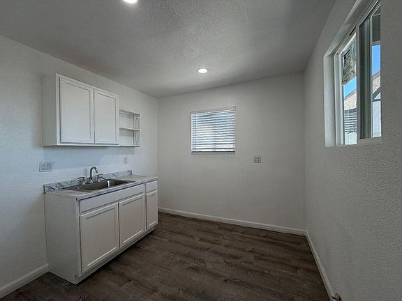 4th image of 43119 7th St E Unit C