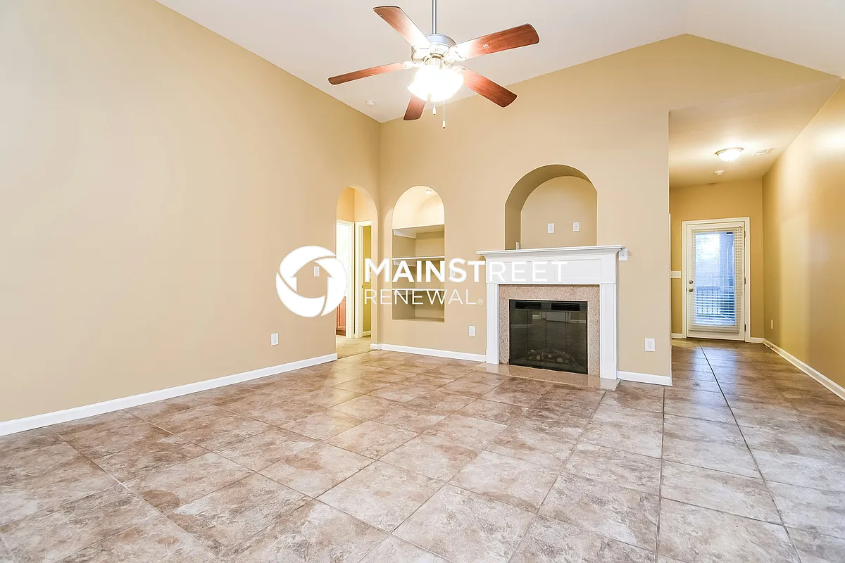 Living Room - 4758 Rosser Loop Dr