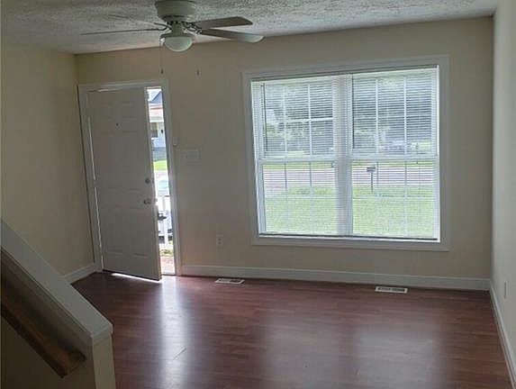 3rd image of 2112 Byron St