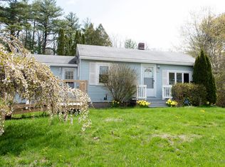13 Pine Hill Rd, Cape Neddick, ME 03902
