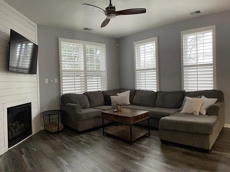 4725 Martinique Ct — Photo 14