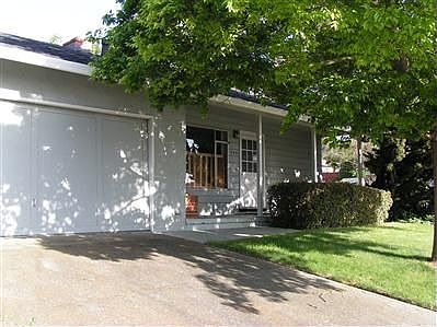 1st image of 704 Rollingwood Dr