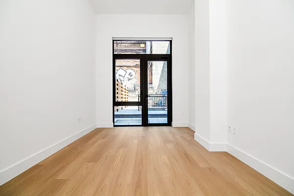 Rented by REAL New York | media 14