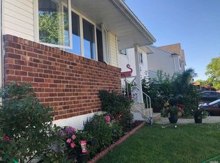 51 Florence Dr, Syosset, NY 11791